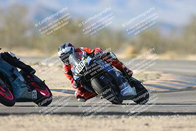 media/Dec-07-2025-CVMA (Sun) [[3e7d2de5dc]]/Race 12- Formula 40 MW and LW/